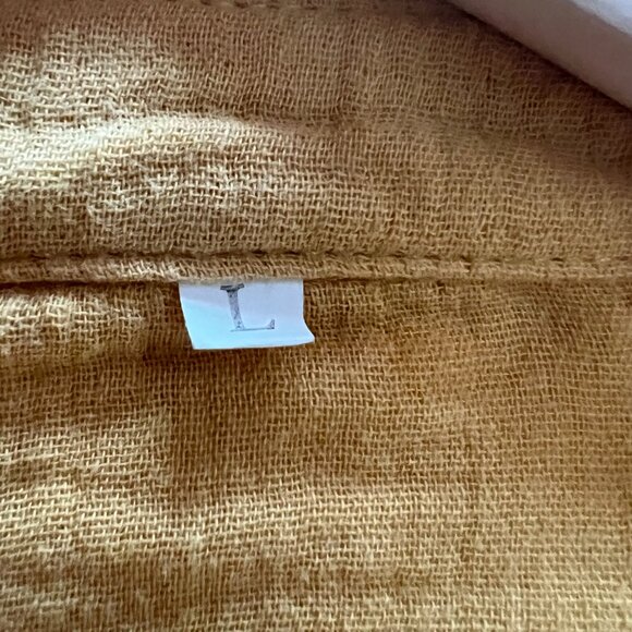 Women's Gauze Button Down Shirt | Size: Large - Picture 5 of 5